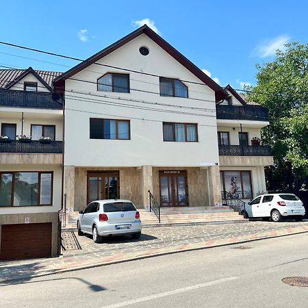 Studio Poienii - A Cozy Stay 5 Min Away From The Center Bistriţa Esterno foto
