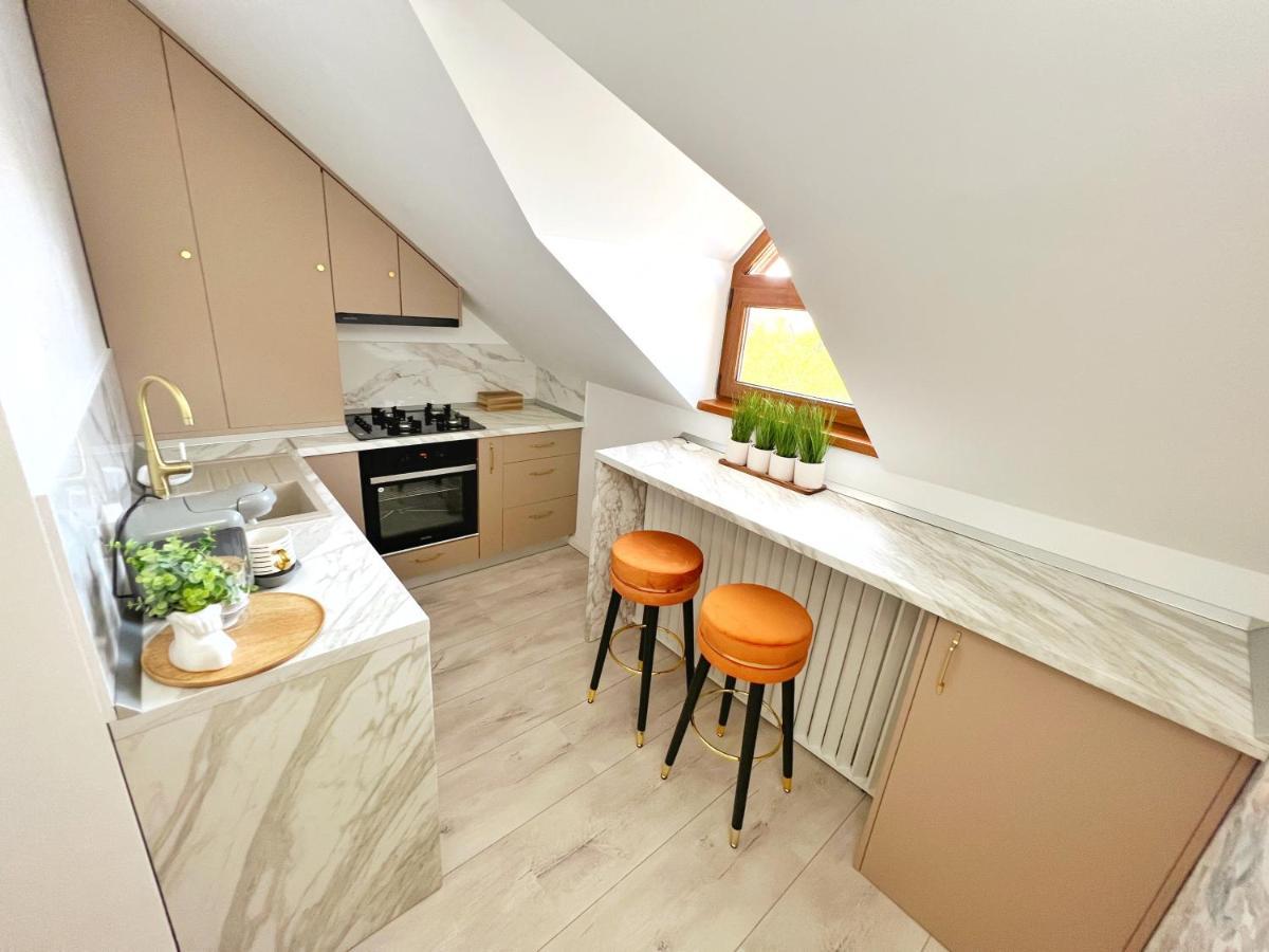 Studio Poienii - A Cozy Stay 5 Min Away From The Center Bistriţa Esterno foto