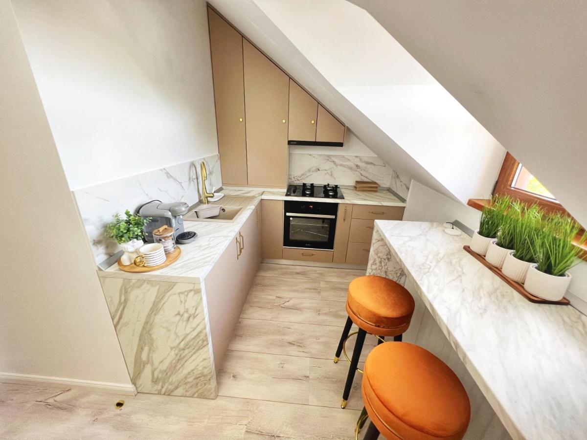 Studio Poienii - A Cozy Stay 5 Min Away From The Center Bistriţa Esterno foto